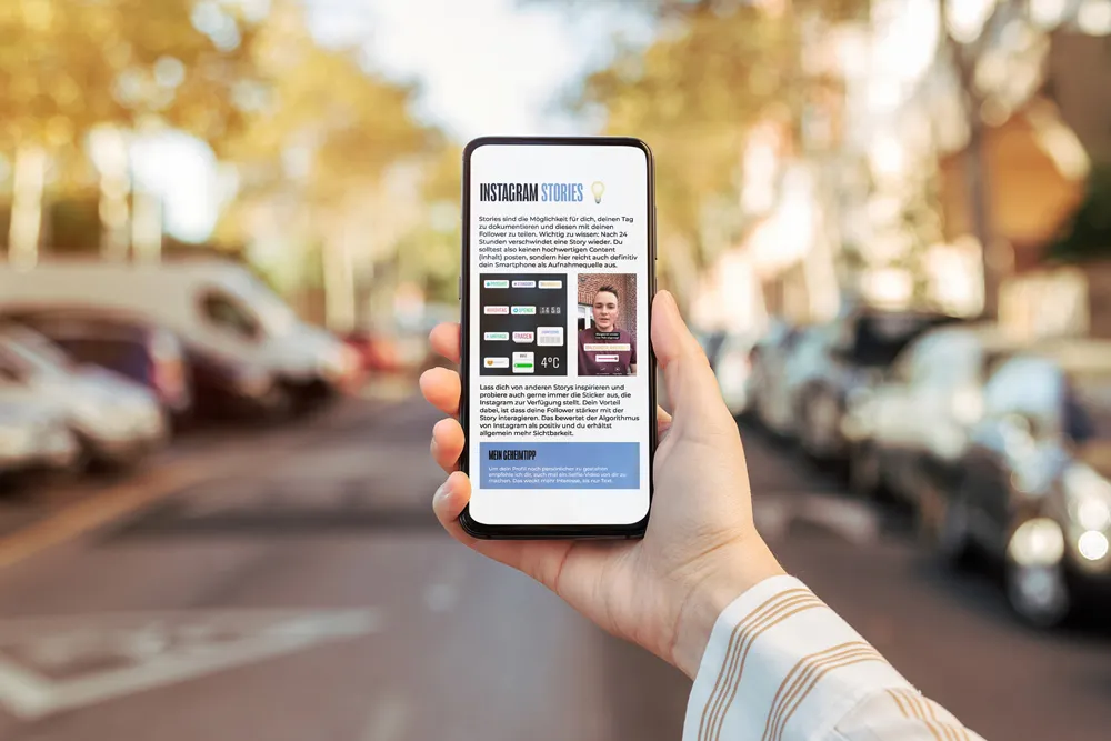 Seite „Instagram Stories“ aus dem E-Paper auf einem Smartphone